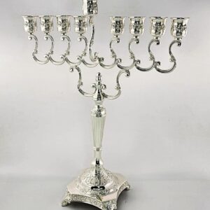 חנוכייה מוכספת מהודרת ואיכותית